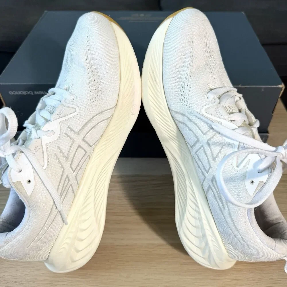 ASICS Gel-Cumulus 25 White Gum Running Shoes 1012B441 Women's Size 8.5